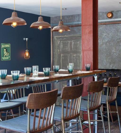 فندق The Queen's Inn