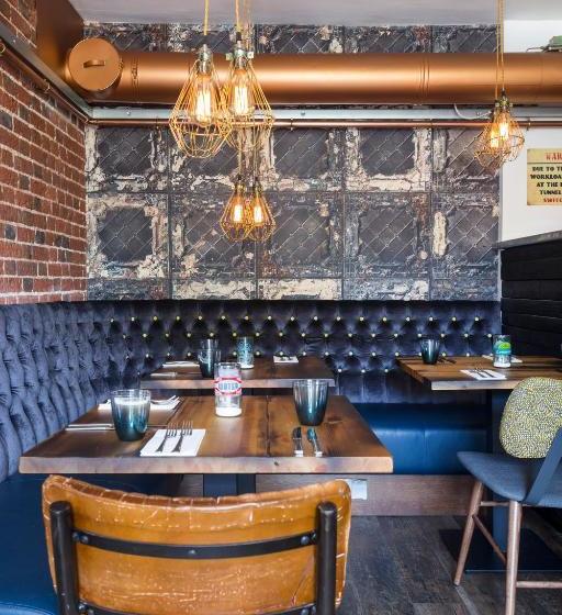 فندق The Queen's Inn