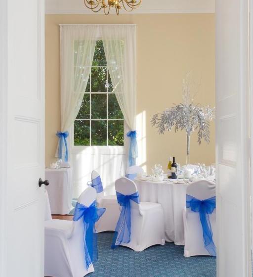 فندق The Queen's Inn