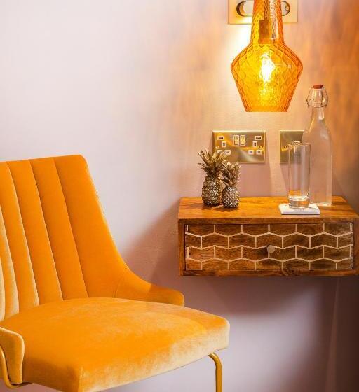 فندق The Queen's Inn