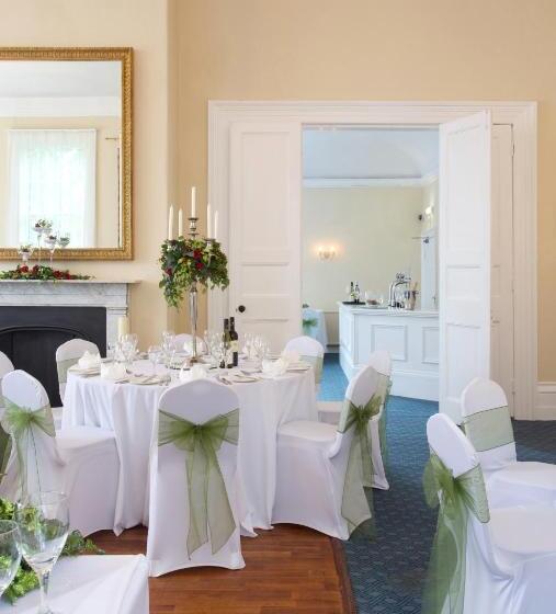 فندق The Queen's Inn