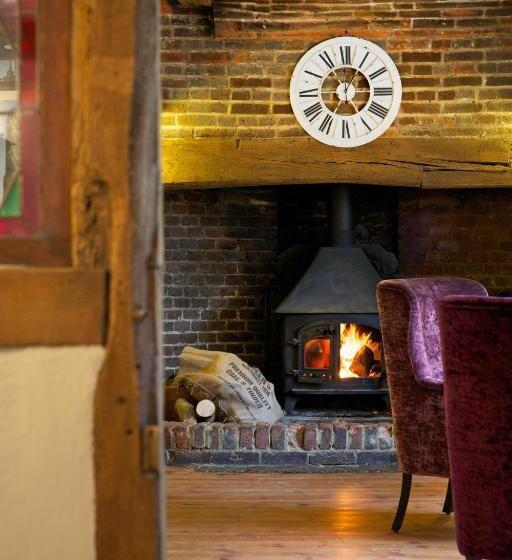 فندق The Queen's Inn