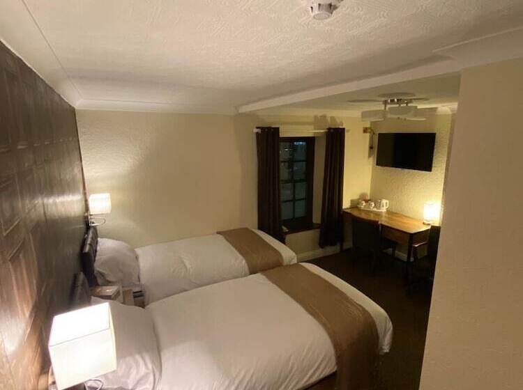 ホテル The Redwell Inn