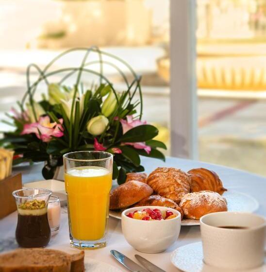 هتل The Residence Tunis