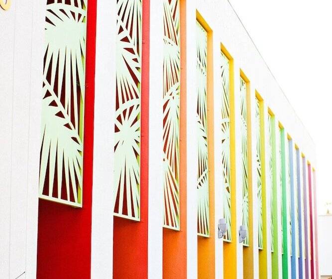 Отель The Saguaro Palm Springs