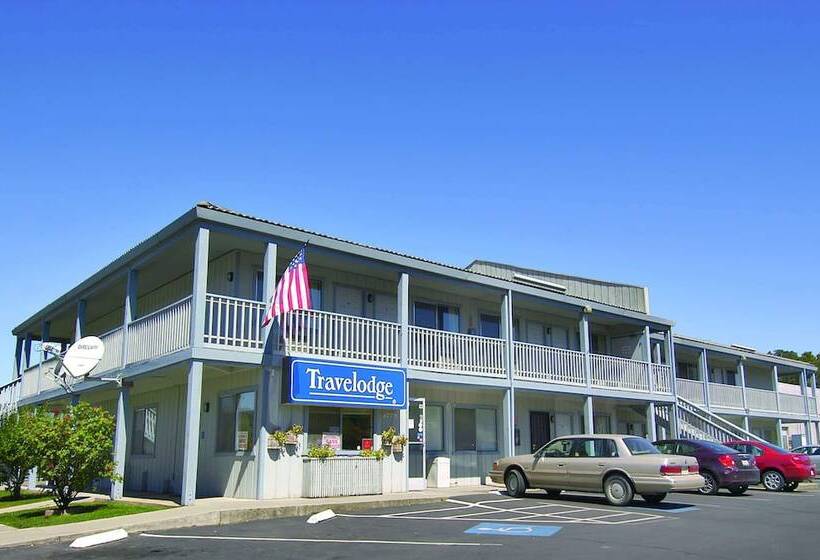 فندق Travelodge By Wyndham Clearlake