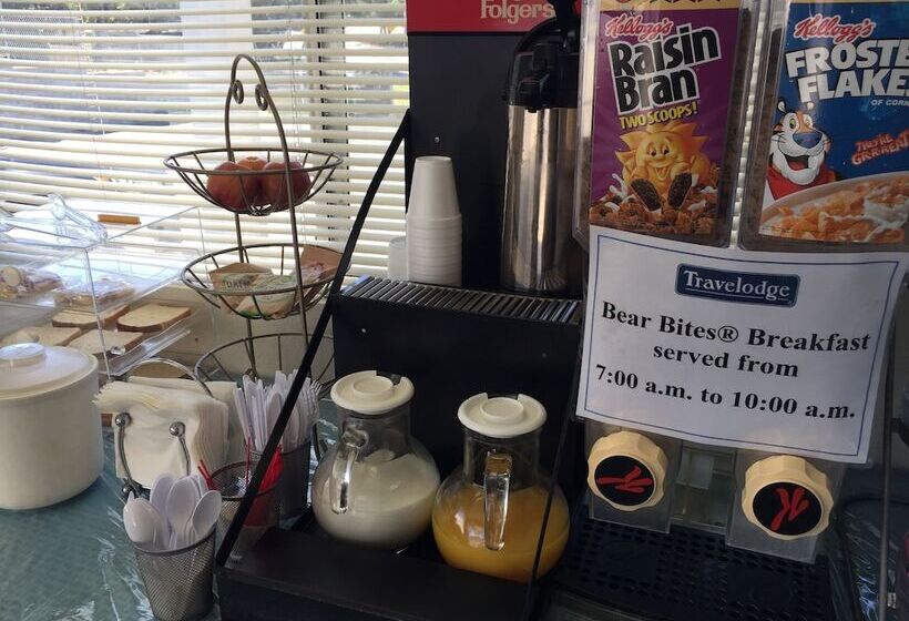 فندق Travelodge By Wyndham Clearlake