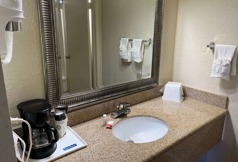 فندق Travelodge By Wyndham Holbrook