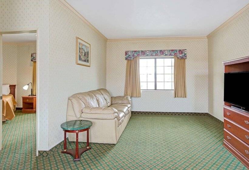 فندق Travelodge By Wyndham Lynwood