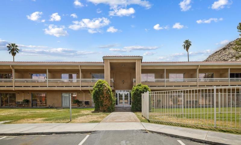 فندق Sol Springs Inn