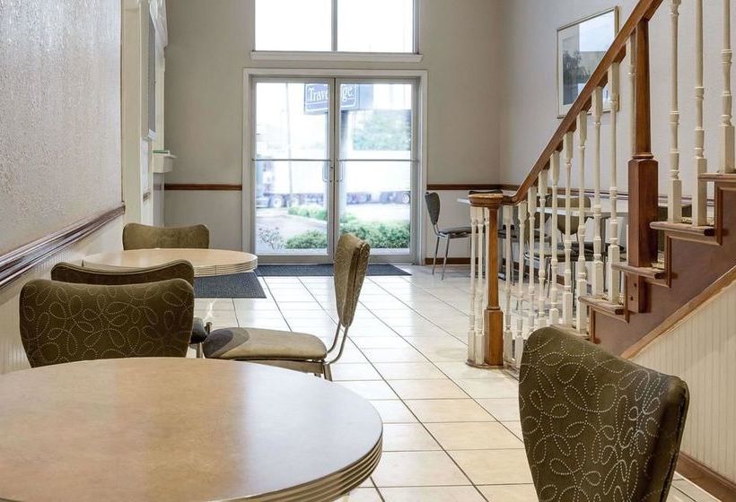 ホテル Travelodge By Wyndham Pelham Birmingham