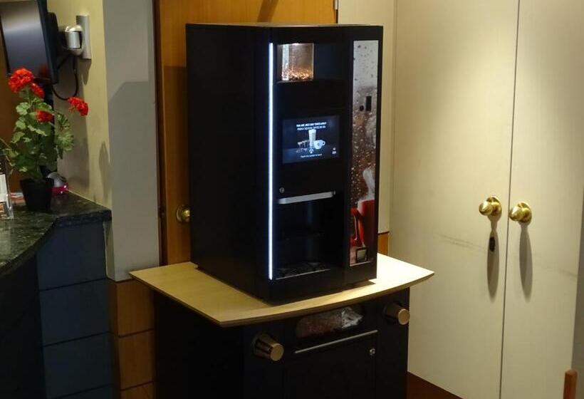 فندق Sleep & Go Brussels Expo