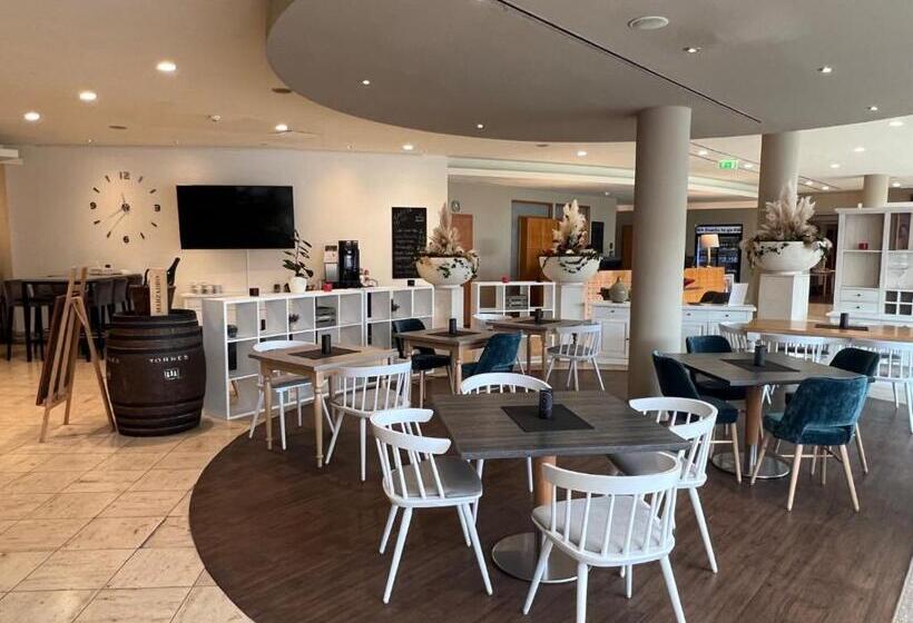 Отель Vienna House By Wyndham Baltic Stralsund