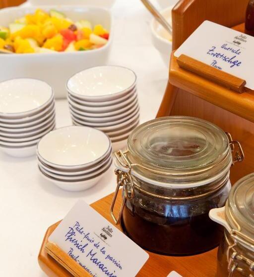 Отель Vienna House By Wyndham Baltic Stralsund