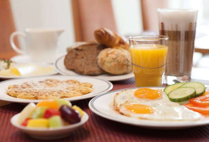 Отель Vienna House By Wyndham Baltic Stralsund