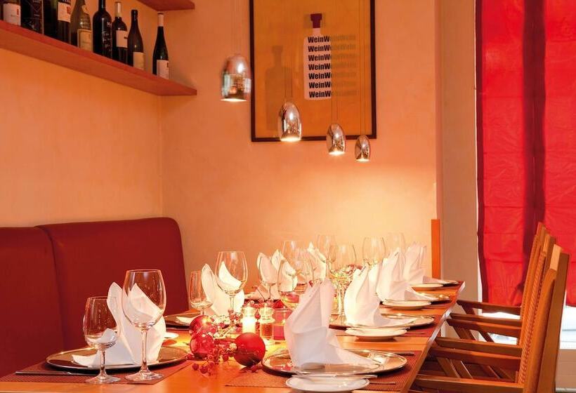 Отель Vienna House By Wyndham Baltic Stralsund