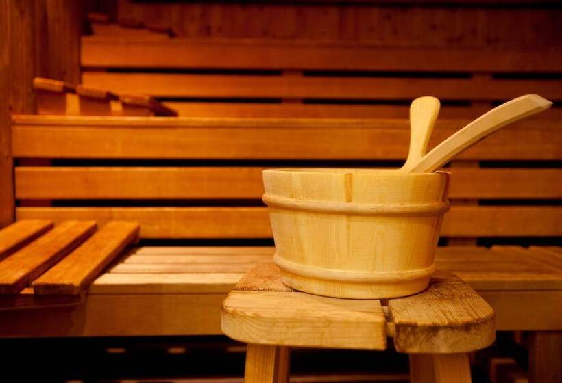 Отель Vienna House By Wyndham Baltic Stralsund