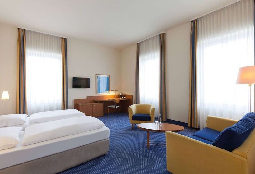 Отель Vienna House By Wyndham Baltic Stralsund