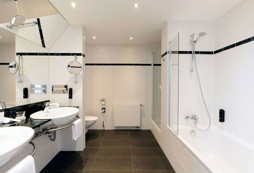 בית מלון כפרי Vienna House By Wyndham Thüringer Hof Eisenach