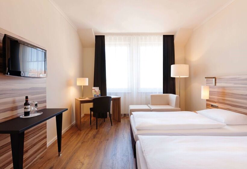 בית מלון כפרי Vienna House By Wyndham Thüringer Hof Eisenach