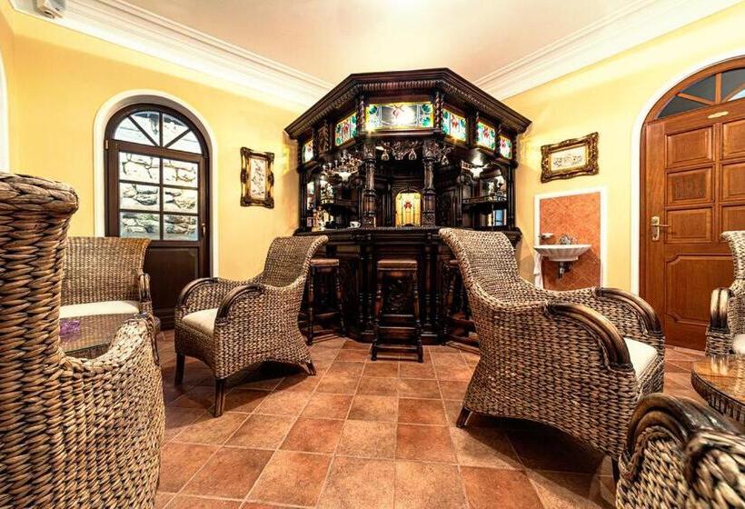 בית מלון כפרי Vila Anna