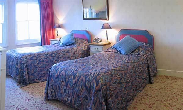 فندق Waren House