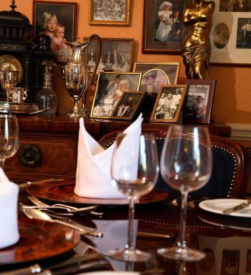 فندق Waren House