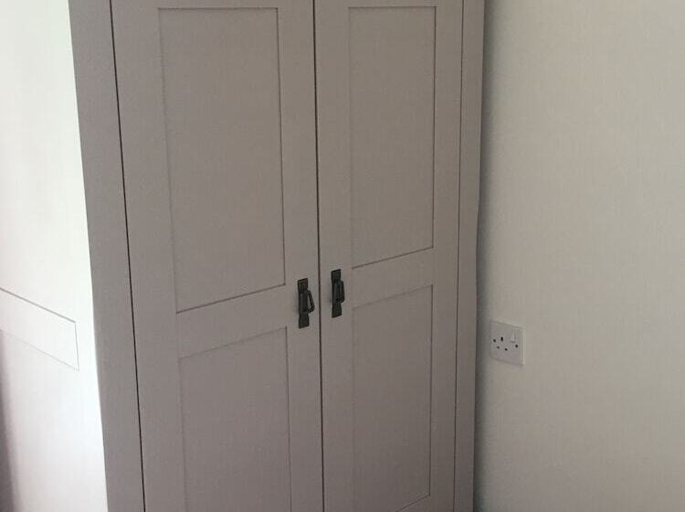 فندق Winston Manor