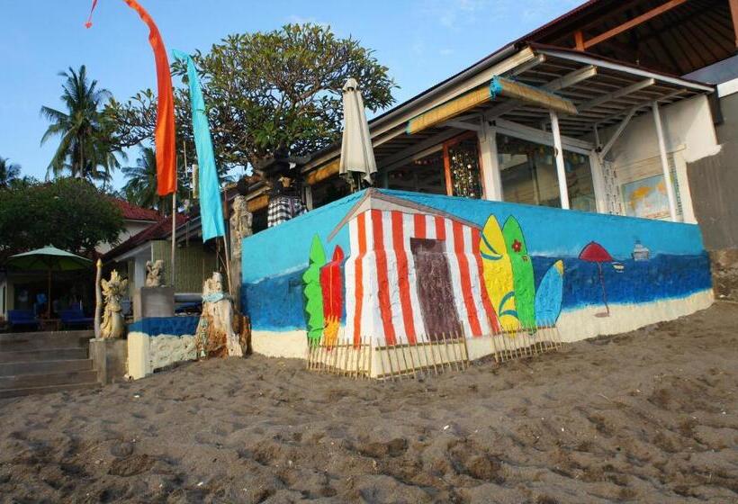אתר נופש At The Beach Candidasa