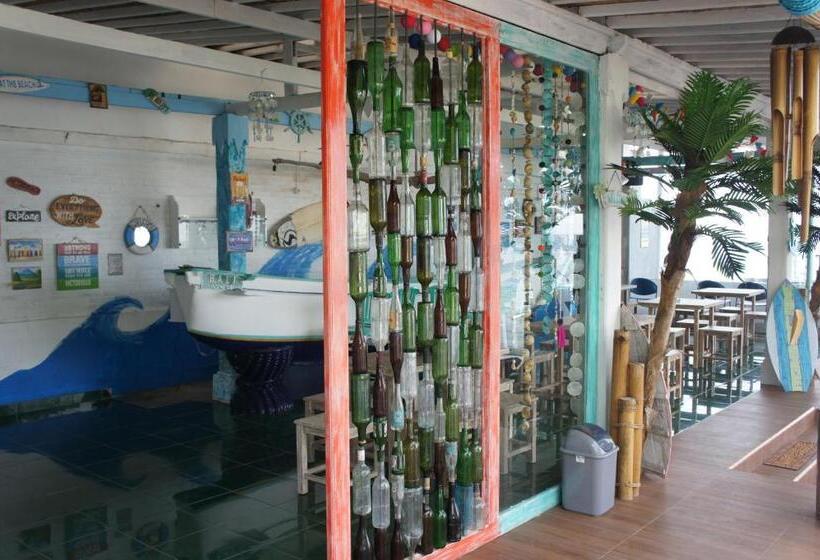 אתר נופש At The Beach Candidasa