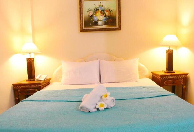 אתר נופש At The Beach Candidasa