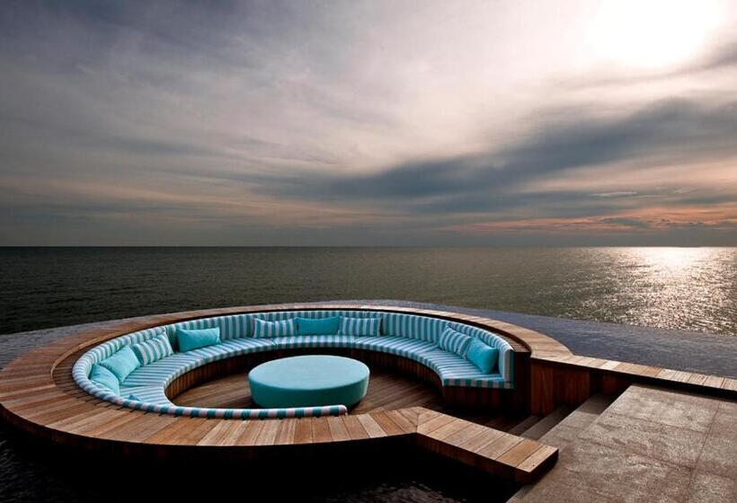 استراحتگاه Avillion Port Dickson