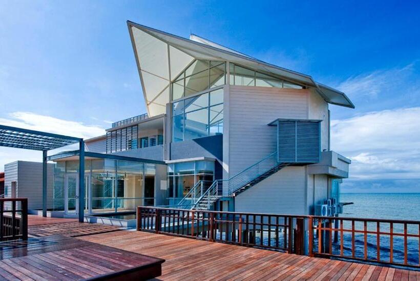 אתר נופש Avillion Port Dickson