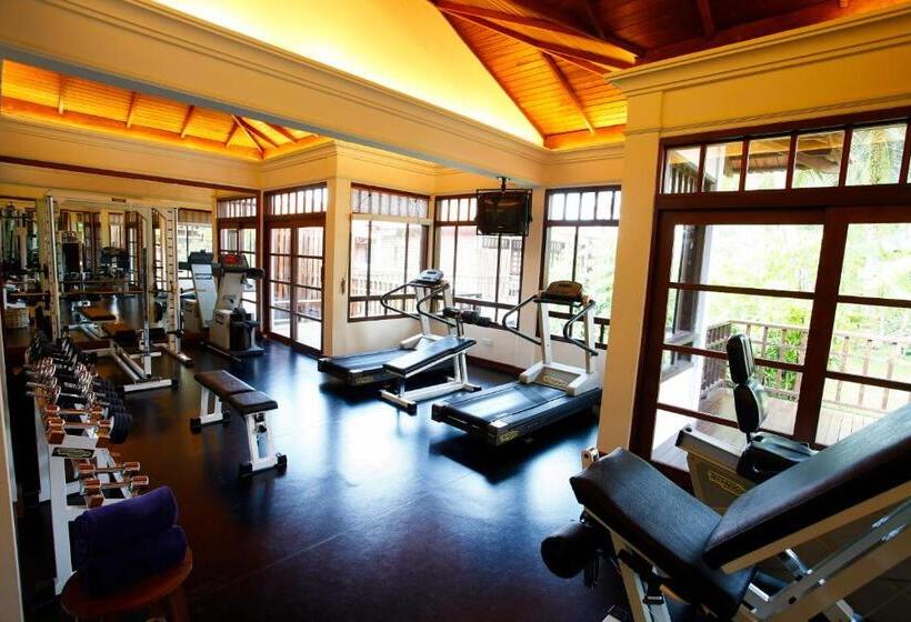استراحتگاه Avillion Port Dickson