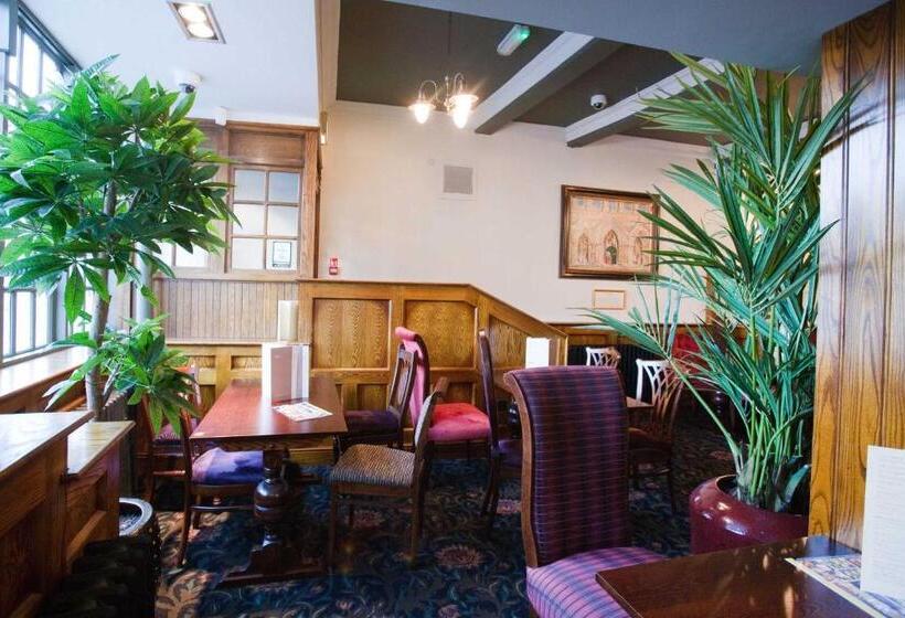 The Unicorn Hotel Wetherspoon