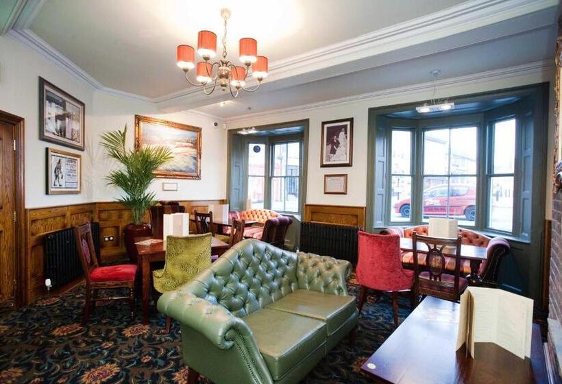 The Unicorn Hotel Wetherspoon