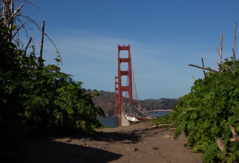 Touchstone Hotel City Center