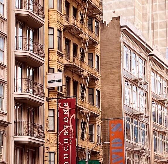 Touchstone Hotel   City Center