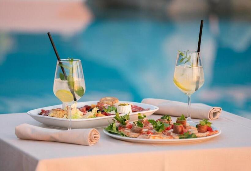 Villaggio Cala Di Volpe