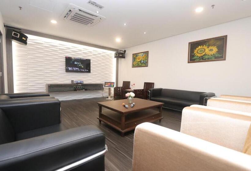 Villea Rompin Resort & Golf