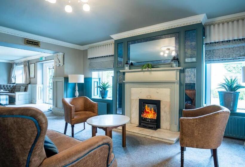 Bushtown Hotel & Spa