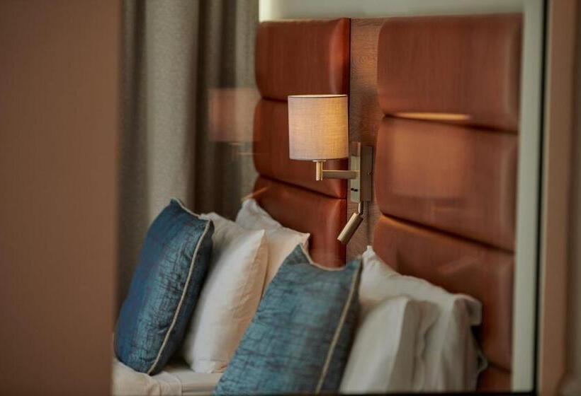 Bushtown Hotel & Spa