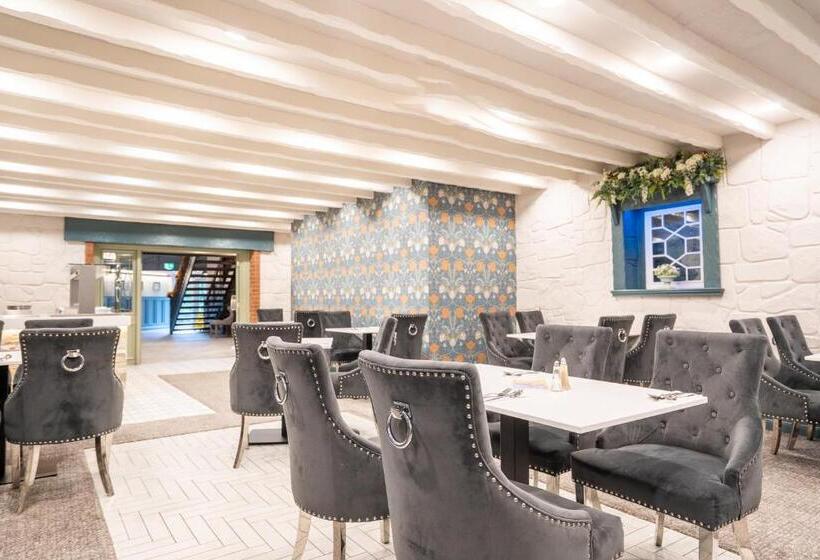 Bushtown Hotel & Spa