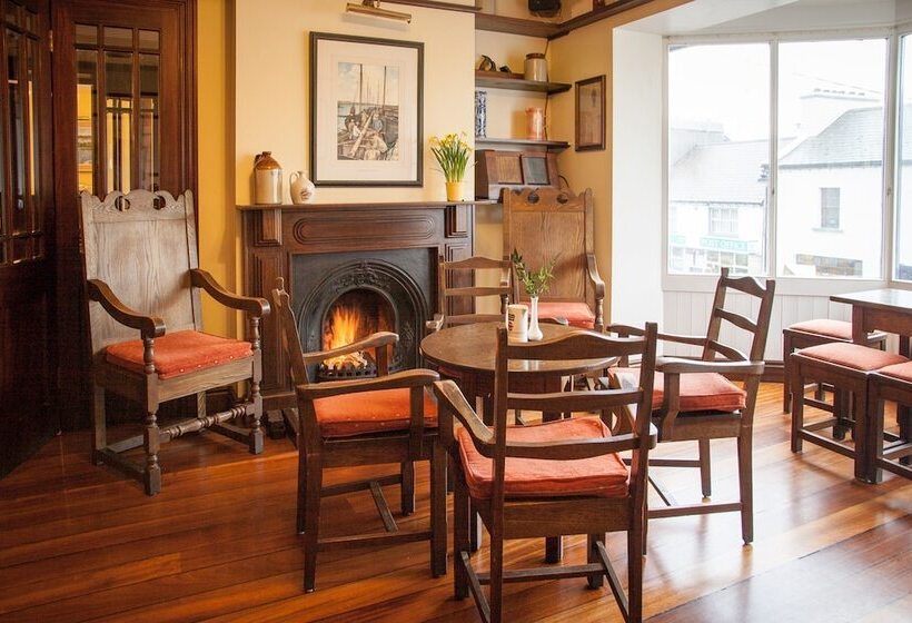 Eldons Hotel & Restaurant