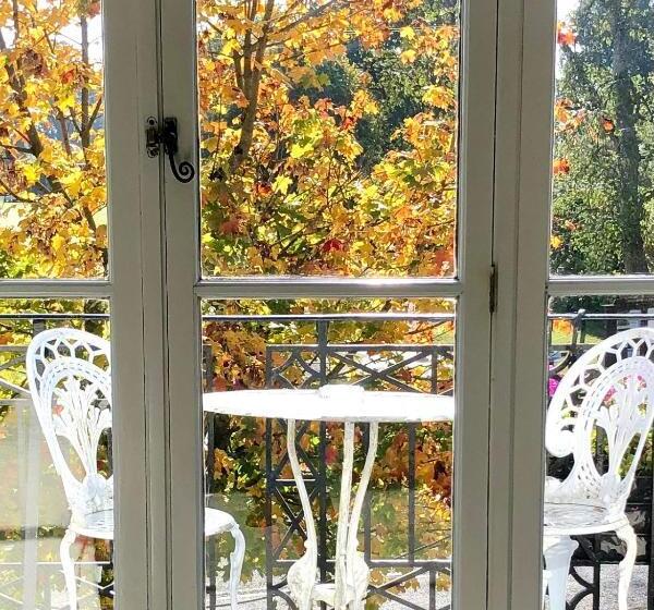 Farthings Country House Hotel & Restaurant Tunton