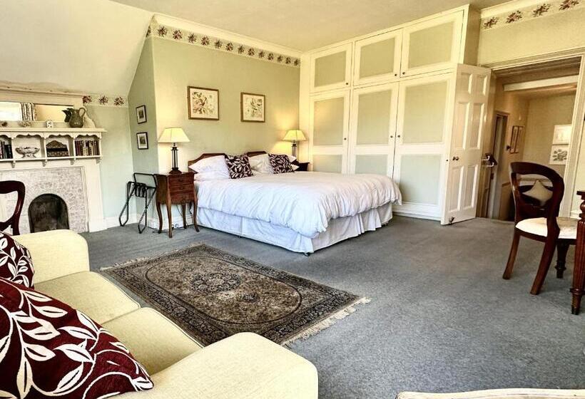 Farthings Country House Hotel & Restaurant Tunton