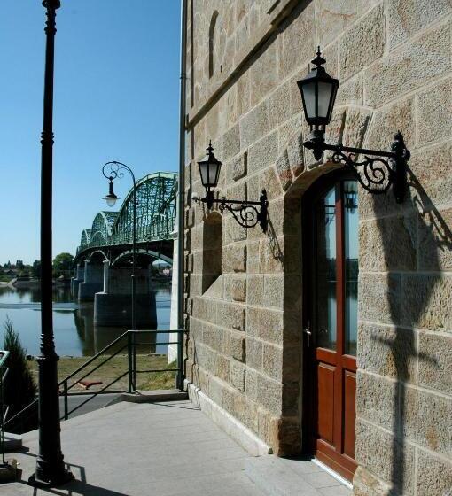 Отель Alabárdos Panzió és Apartmanház