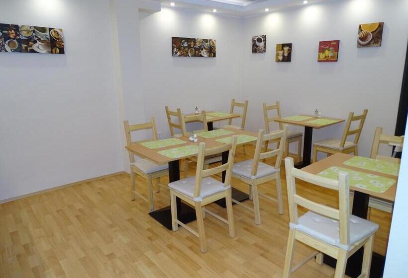 호텔 Alabárdos Panzió és Apartmanház