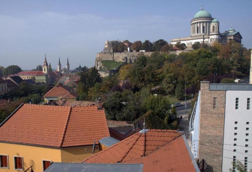 Отель Alabárdos Panzió és Apartmanház