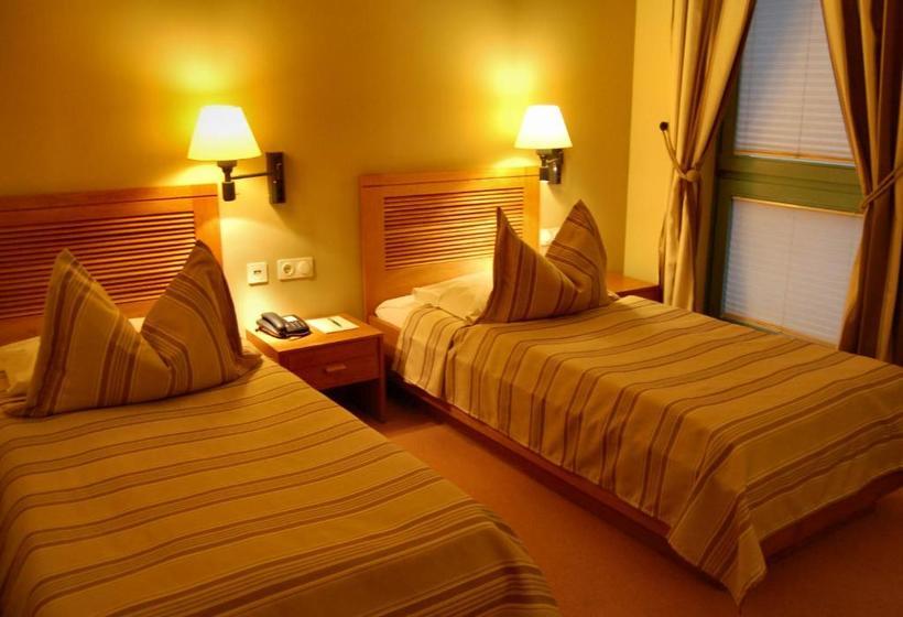 هتل Albergo Berlin